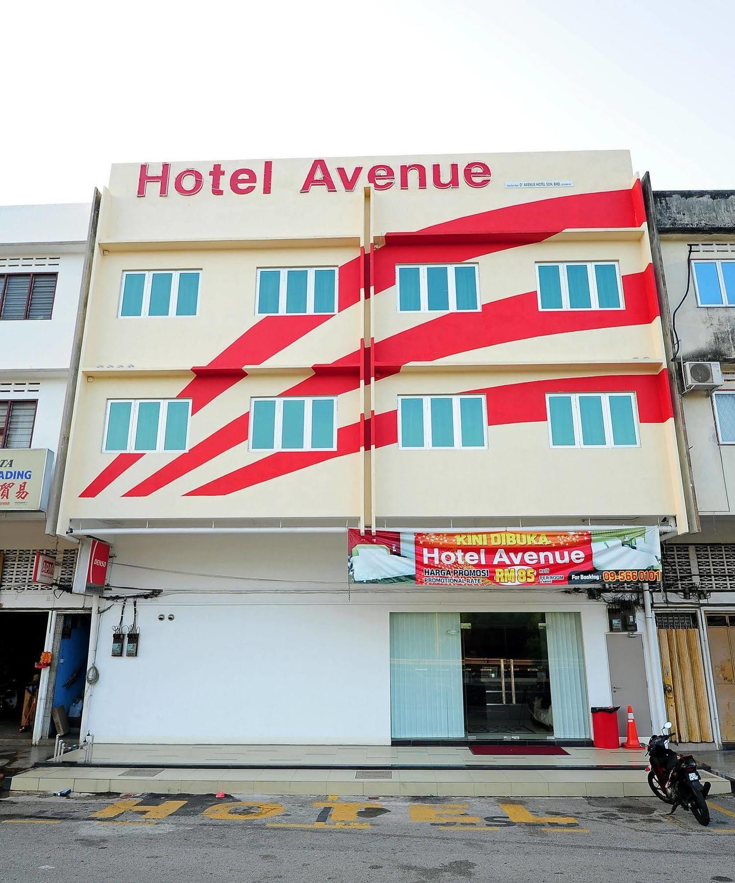 Hotel Avenue Куантан Экстерьер фото